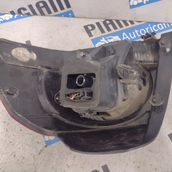 Faro posteriore est. sinistra Volkswagen Golf (2008 – oggi) 1.4 90 KW benzina 5K0945095N CAX