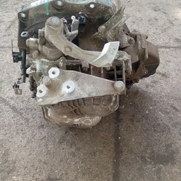 Cambio completo Opel ASTRA 2011 55584337