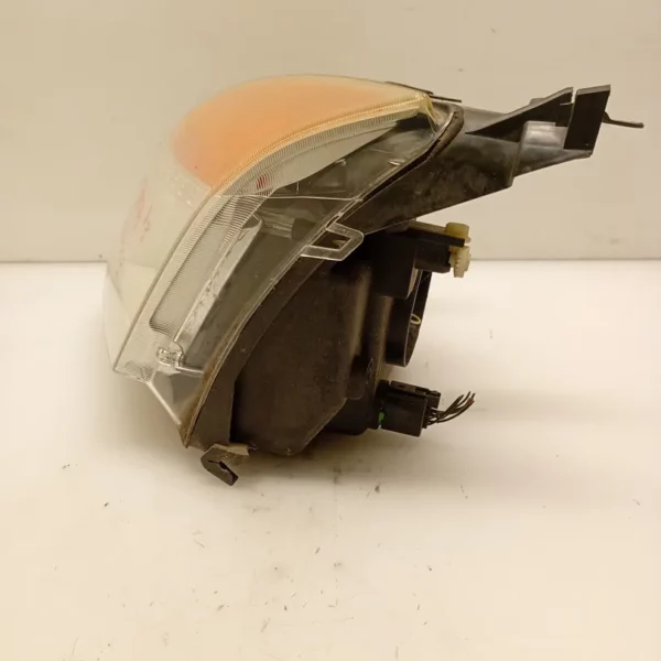 Faro ant. sinistra Ford Fusion (2002 – oggi) 1.4 50 KW diesel 1526786 F6JB