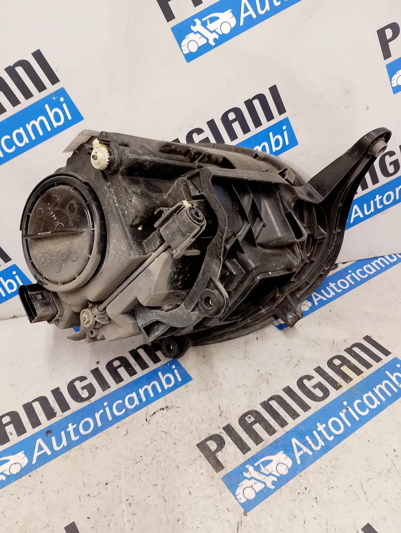 Faro ant. sinistra Volkswagen Maggiolino (2011 – oggi) 1.2 77 KW benzina 5C1941005A CBZ