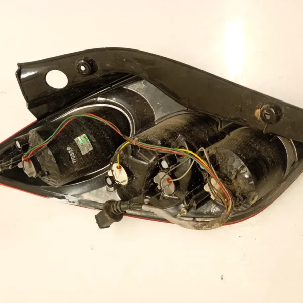 Faro posteriore Ssangyong KORANDO 2012 8360234050