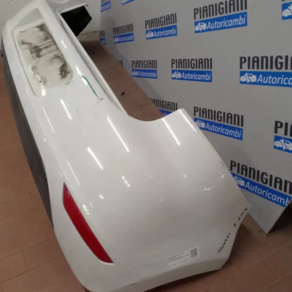 Paraurti posteriore Volkswagen GOLF 2009 5K6807421HGRU