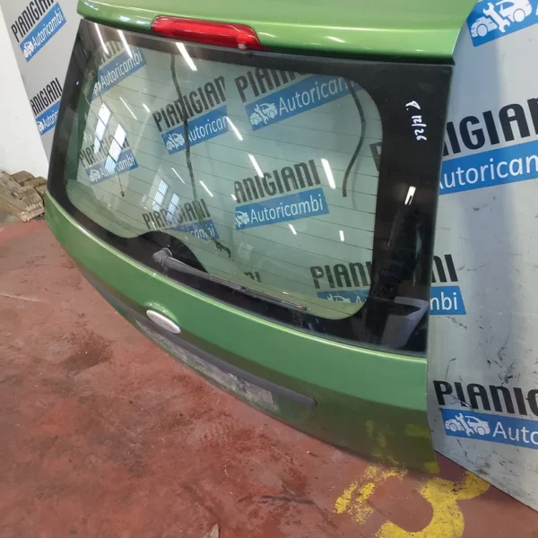 Portellone post. Ford Fiesta (2002 – 2005) 1.4 50 KW diesel 1541631 F6JB