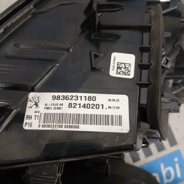 Faro posteriore est. Peugeot 3008 2022 9836231180