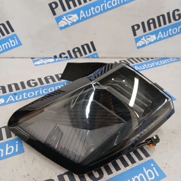 Faro posteriore est. sinistra Peugeot 3008 (2020 – 2024) 1.5 96 KW diesel 9836231280 YH01