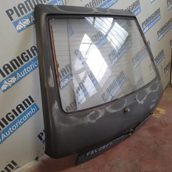 Portellone post. Peugeot 205 1992 HDZ