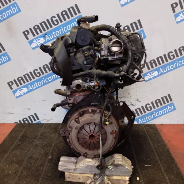 Motore completo Renault Clio 3a Serie (2009 – oggi) 1.1 55 KW benzina D4F D7