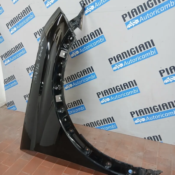 Parafango anteriore Peugeot 3008 2022 9812305680