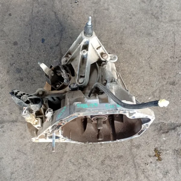 Cambio completo Dacia DUSTER 2012 8200939505