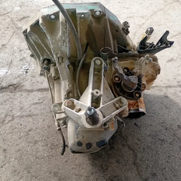 Cambio completo Dacia DUSTER 2012 8200939505