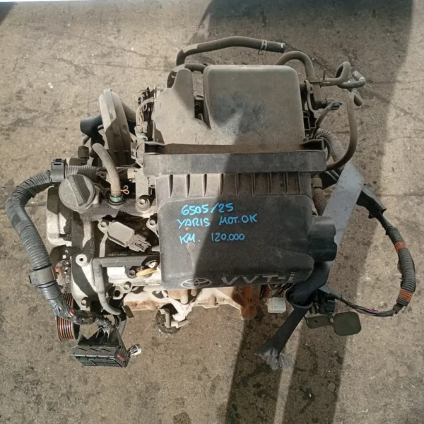 Motore completo Toyota Yaris 2006