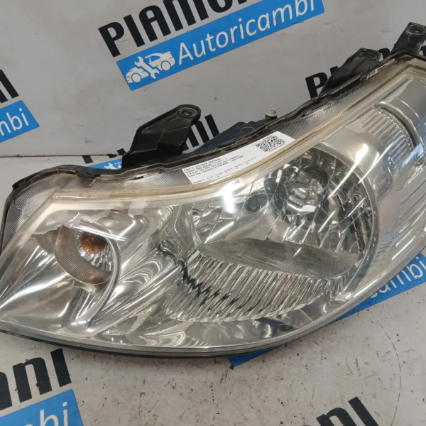 Faro ant. Fiat SEDICI 2010 71742454
