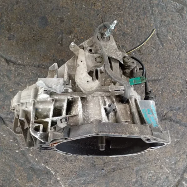 Cambio completo Nissan JUKE 2012 320101KG0C