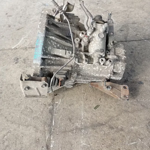 Cambio completo Toyota Yaris (2001 – 2005) 1.3 64 KW benzina 303000D020 2SZ FE