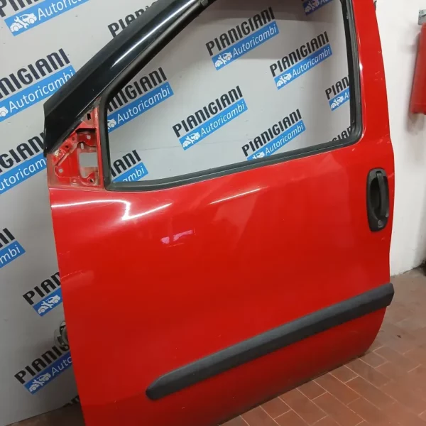 Porta anteriore sinistra Fiat Doblo’ (2009 – 2015) 1.6 66 KW diesel 52155068 198A3000