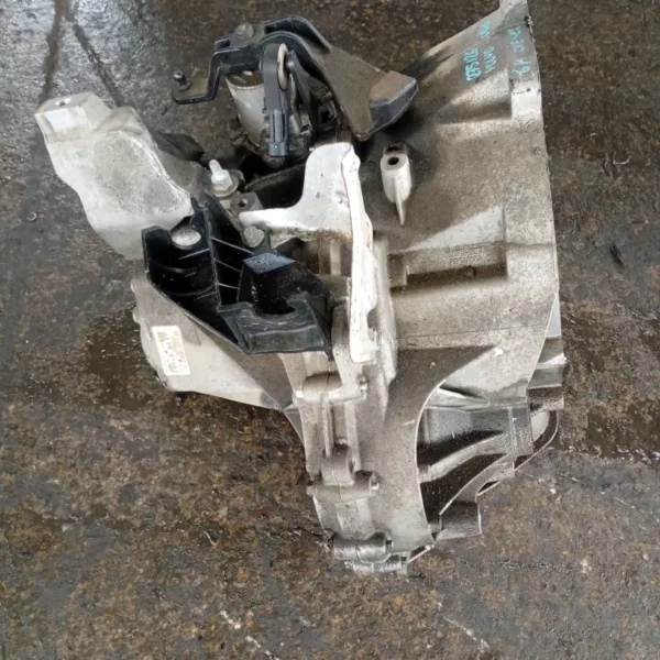 Cambio completo Volvo V40 (2012 – 2016) 1.6 88 KW benzina 36011558 B4164T4