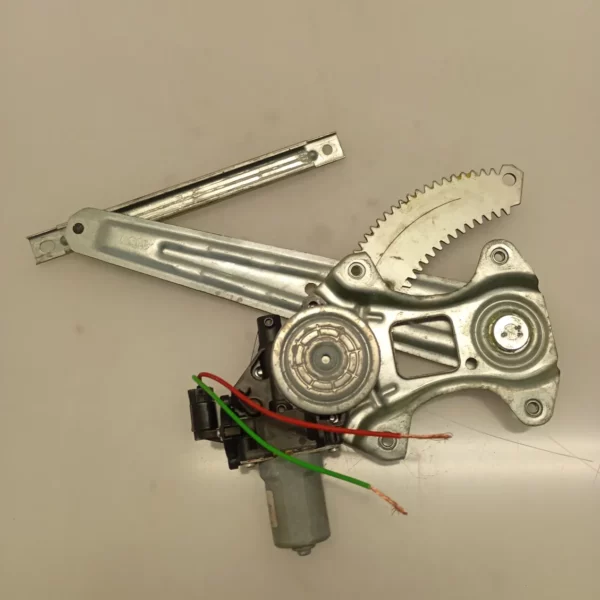 Motorino alzavetro post. Nissan JUKE 2023 827201KA1C