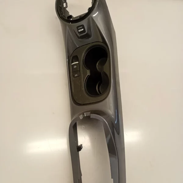 Tunnel Centrale Nissan JUKE 2023