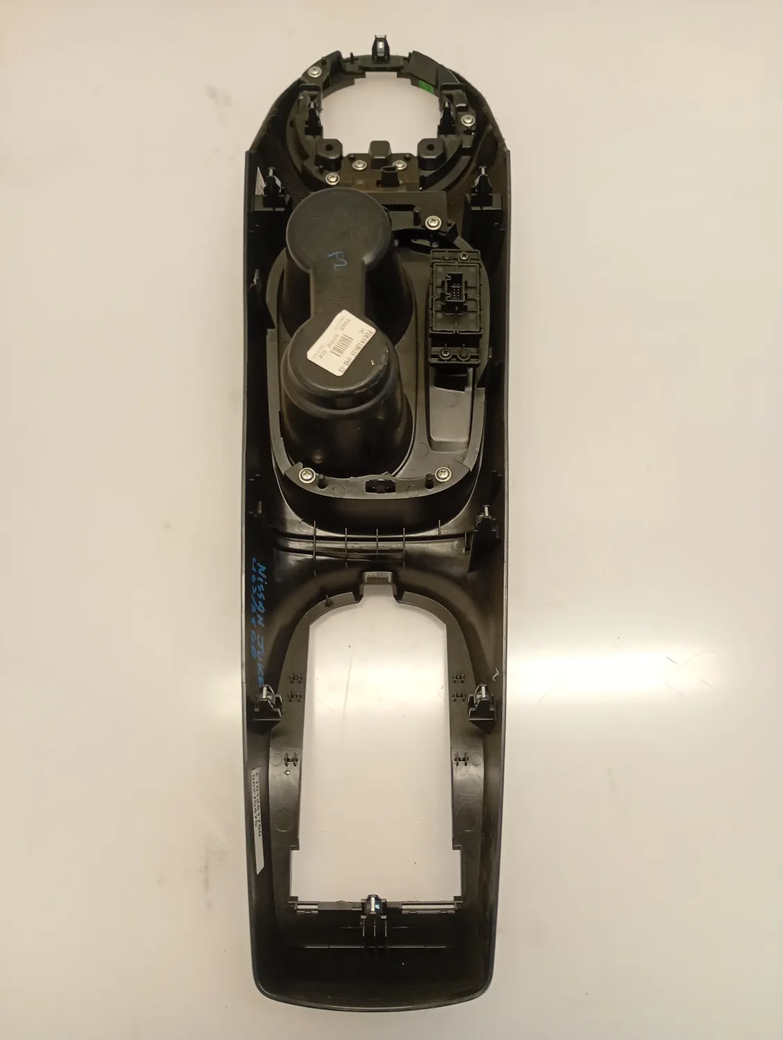 Tunnel Centrale Nissan JUKE 2023