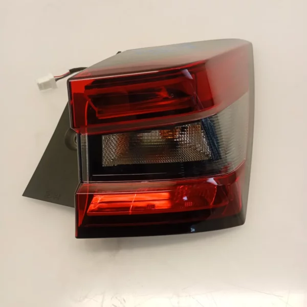 Faro posteriore est. Nissan JUKE 2023 265506PA0A