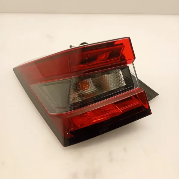 Faro posteriore est. Nissan JUKE 2023 265556PA0A