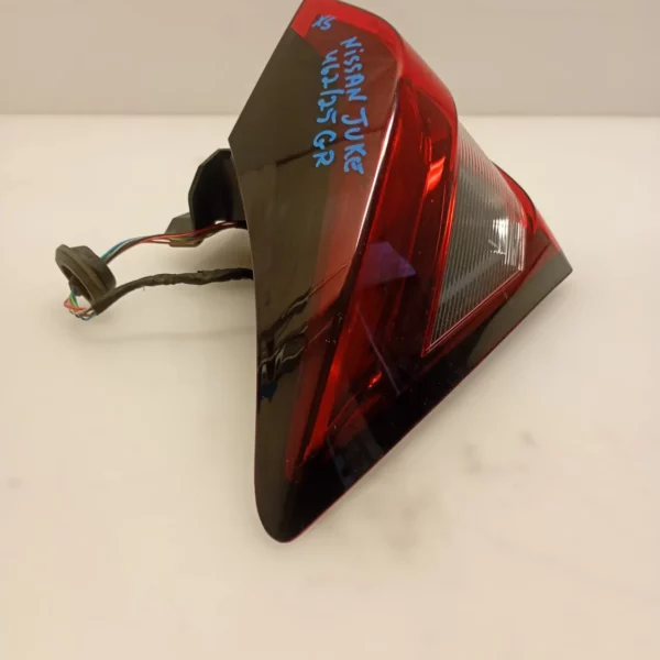 Faro posteriore est. Nissan JUKE 2023 265556PA0A