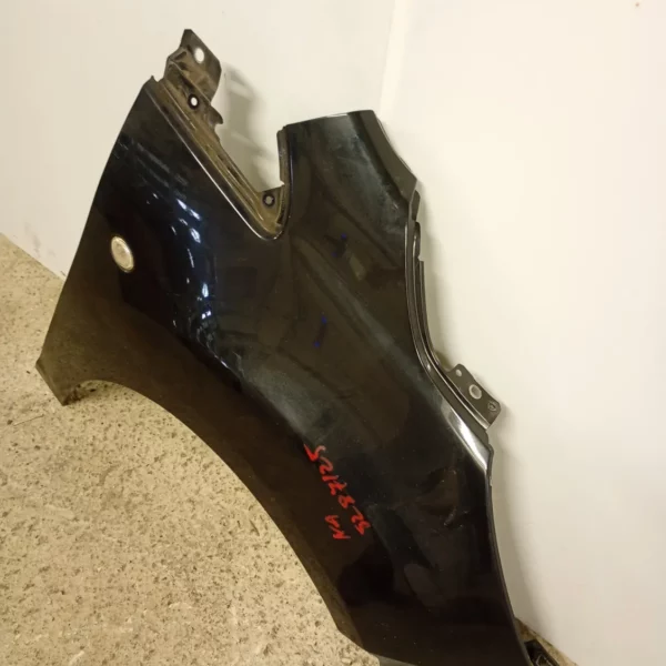 Parafango anteriore destra Ford Ka (2008 – 2017) 1.2 51 KW benzina 1673511 169A4000