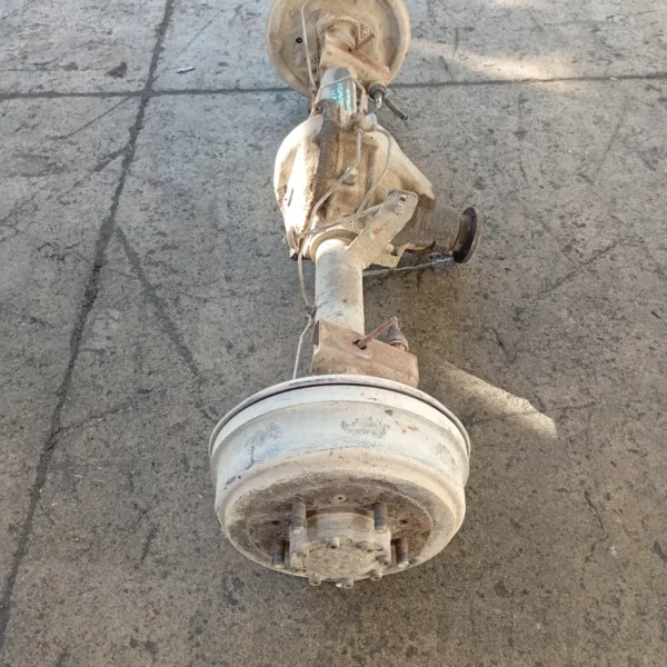 Assale posteriore c/differenziale Piaggio Porter 1u00aa/2u00aa Serie 2006 DAIHATSU HC