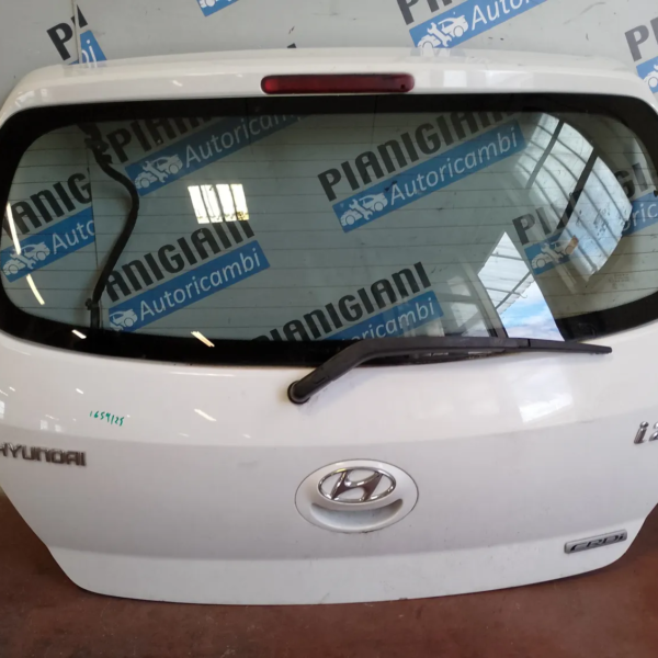 Portellone post. Hyundai I20 (2012 – 2015) 1.1 55 KW diesel 737004P560 D3FA