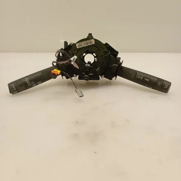 Devio luci Opel Karl Rocks (2017 – oggi) 1.0 54 KW benzina 23423701 D10XE