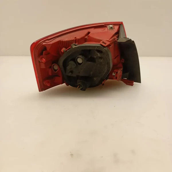 Faro posteriore est. destra Seat Exeo (2009 – oggi) 2.0 105 KW diesel 3R9945096B CAG