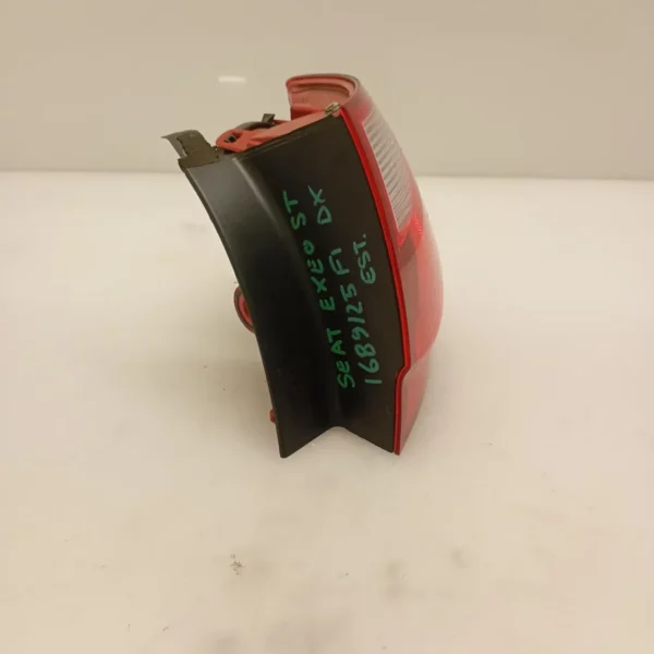 Faro posteriore est. destra Seat Exeo (2009 – oggi) 2.0 105 KW diesel 3R9945096B CAG