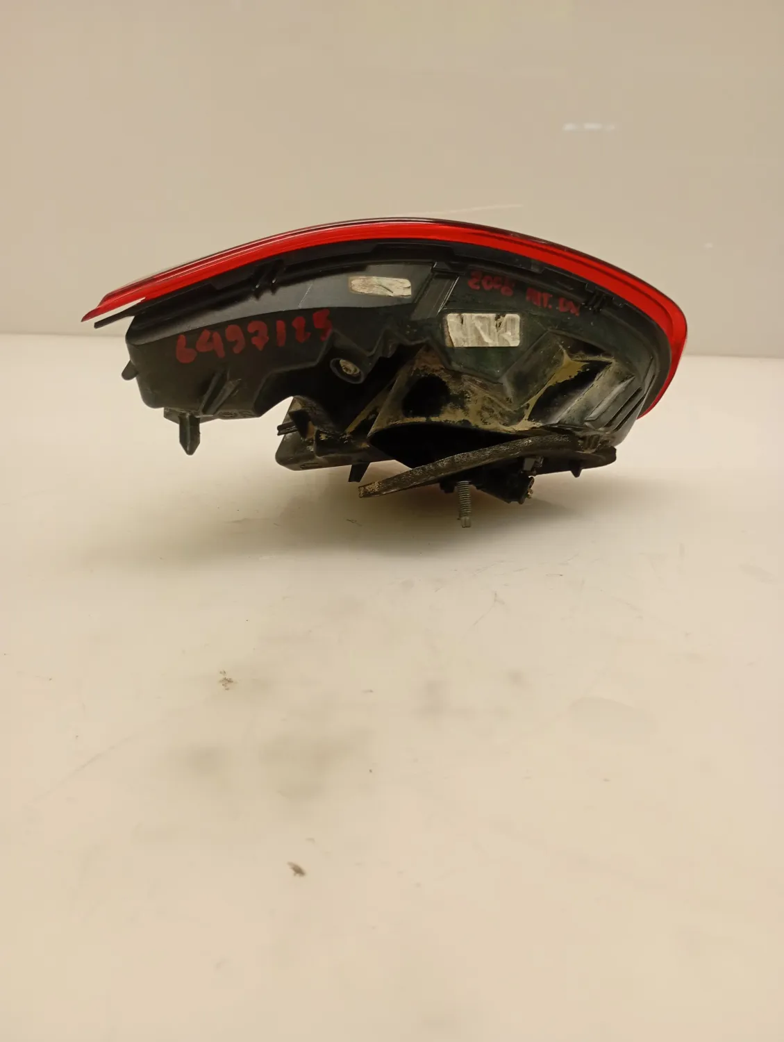 Faro posteriore int. destra Peugeot 2008 2019 1.5 75 KW diesel 9814757280 YH01