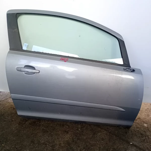 Porta anteriore destra Opel Corsa (2006 – 2011) 1.3 66 KW diesel 93191127 Z13DTH