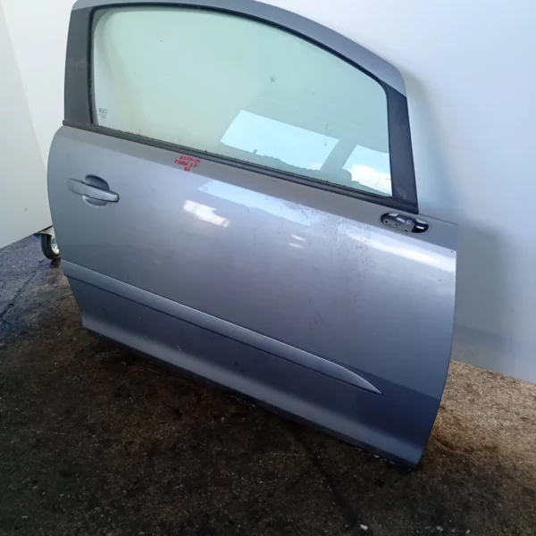 Porta anteriore destra Opel Corsa (2006 – 2011) 1.3 66 KW diesel 93191127 Z13DTH