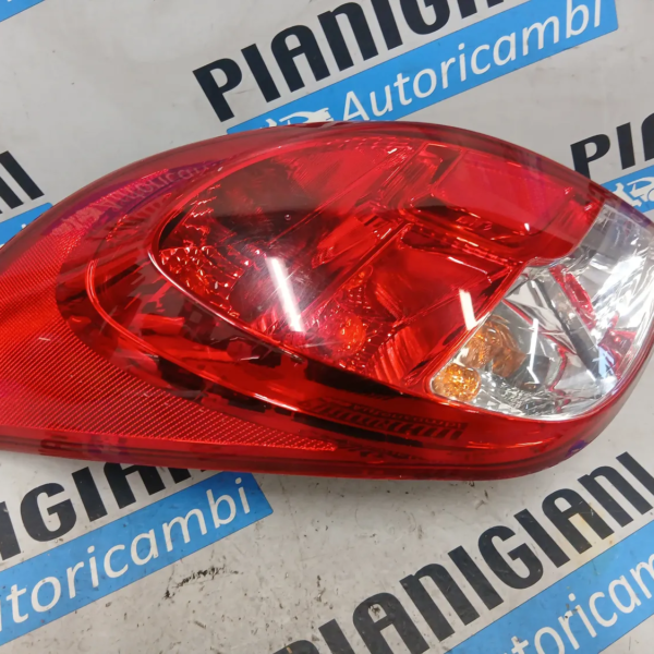 Faro posteriore sinistra Hyundai I20 (2012 – 2015) 1.1 55 KW diesel 924014P500 D3FA