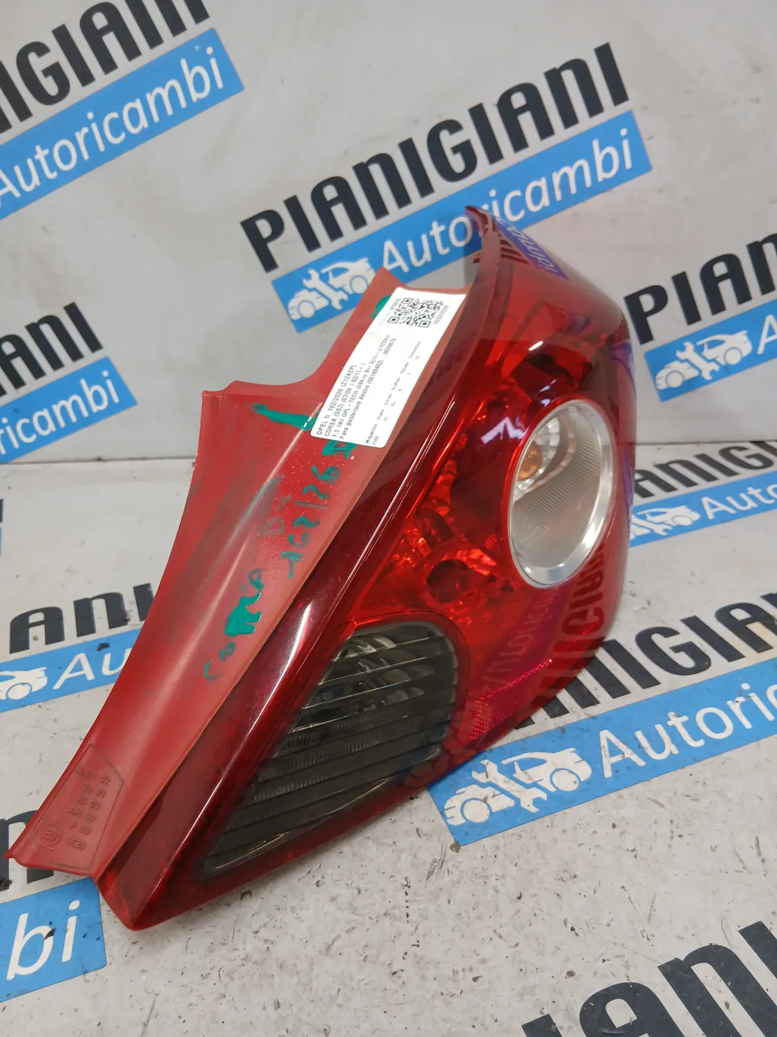 Faro posteriore Opel CORSA 2010 93189402