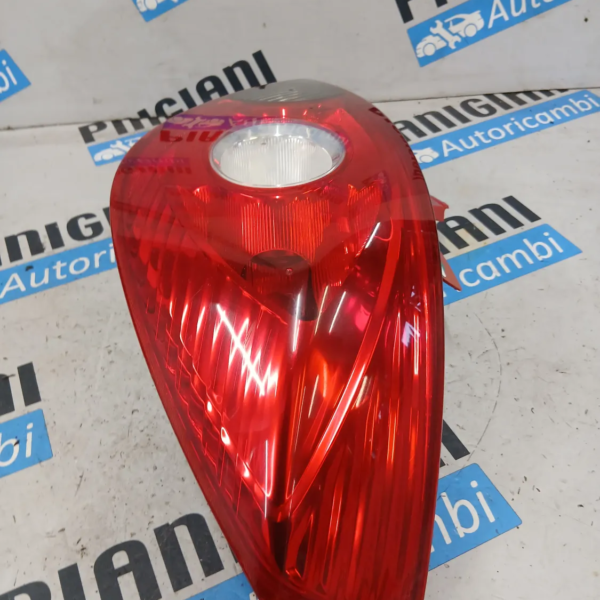 Faro posteriore Opel CORSA 2010 93189402