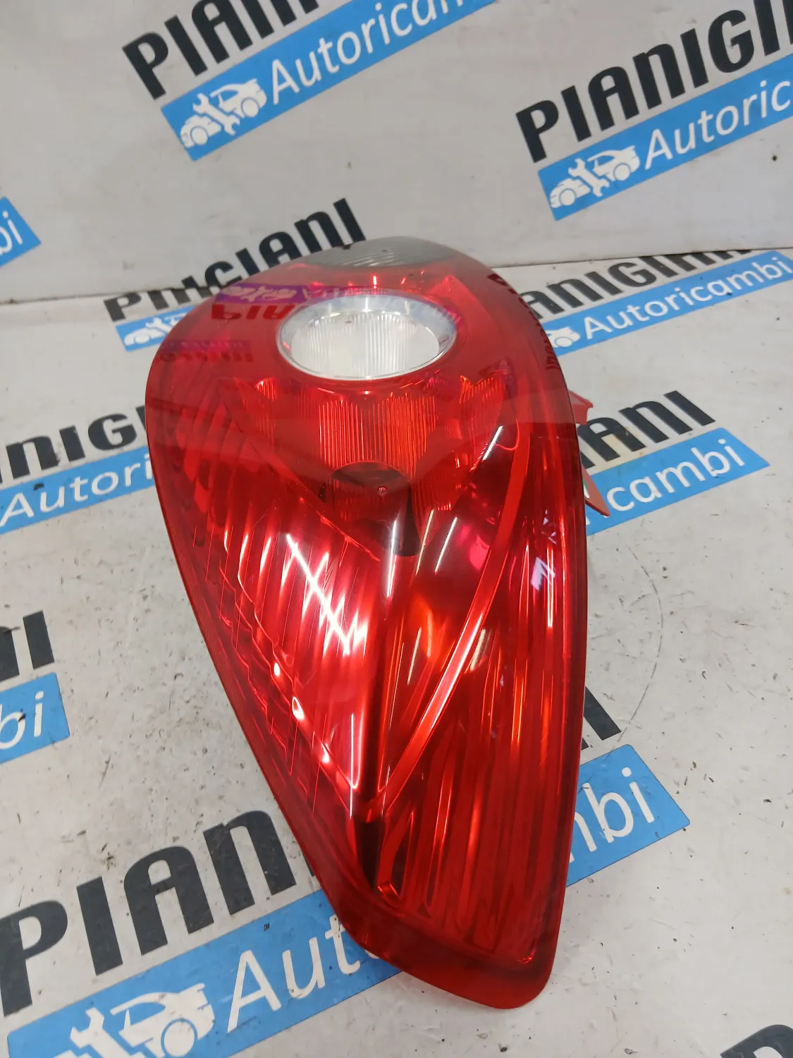 Faro posteriore Opel CORSA 2010 93189402