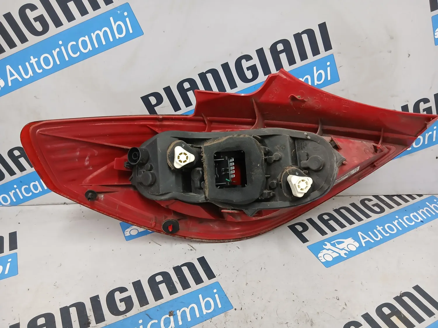 Faro posteriore Opel CORSA 2010 93189402