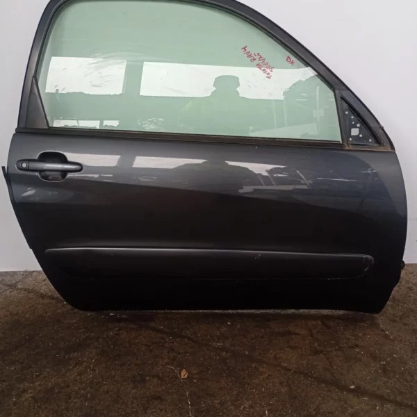 Porta anteriore destra Toyota Rav 4 2a Serie (2000 – 2006) 2.0 85 KW diesel 6700142100 1CD FTV