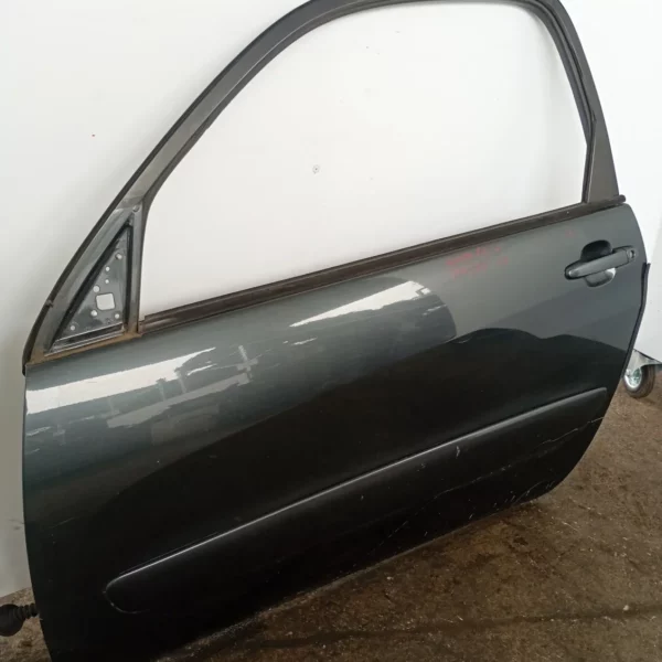 Porta anteriore sinistra Toyota Rav 4 2a Serie (2000 – 2006) 2.0 85 KW diesel 6700242100 1CD FTV
