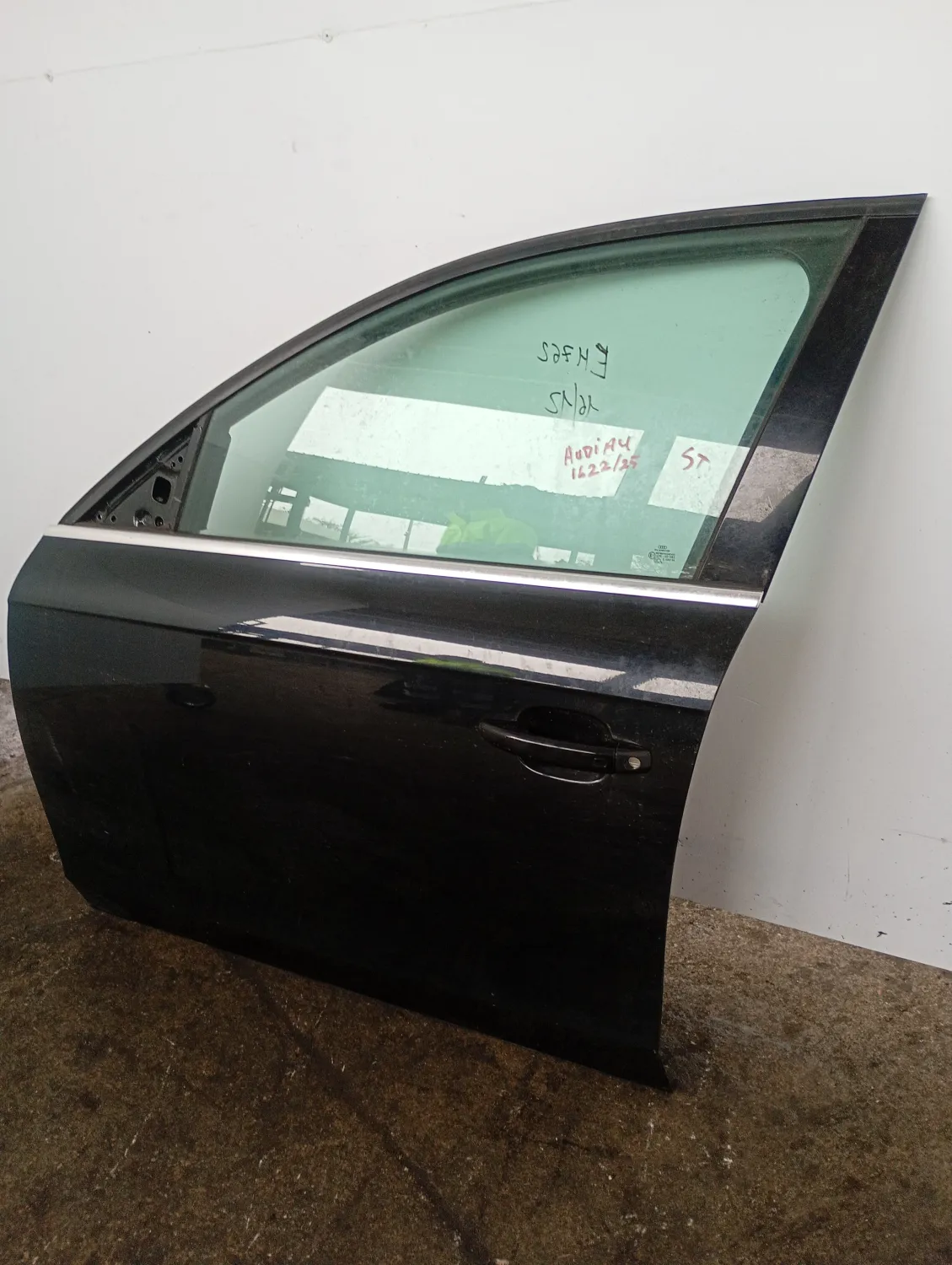 Porta anteriore Audi A4 2011 8K0831051J