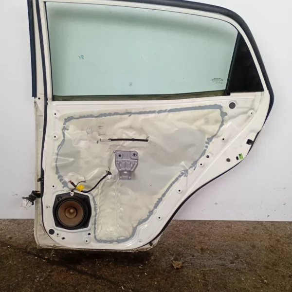 Porta posteriore Ssangyong KORANDO 2012 6302134103