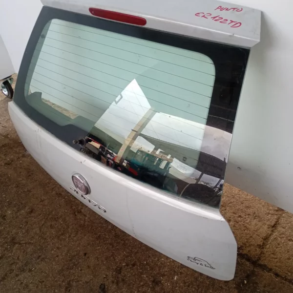 Portellone post. Fiat Punto Evo (2009 – 2013) 1.3 55 KW diesel 51938460 199A9000