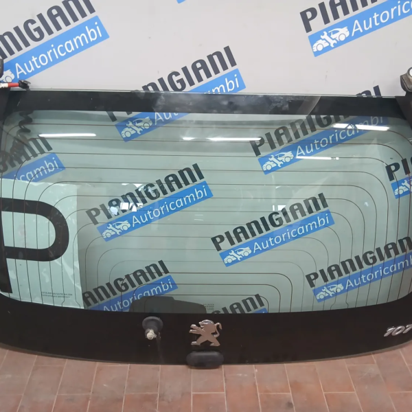 Lunotto Peugeot 107 (2005 – oggi) 1.0 50 KW benzina 1607989380 1KR