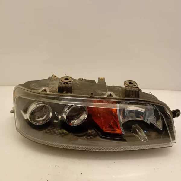 Faro ant. destra Fiat Punto (1999 – 2005) 1.2 59 KW benzina 51712393 188A5000