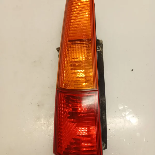 Faro posteriore sinistra Subaru Justy 4×4 (2003 – 2008) 1.3 69 KW benzina 3567086G00 M13A