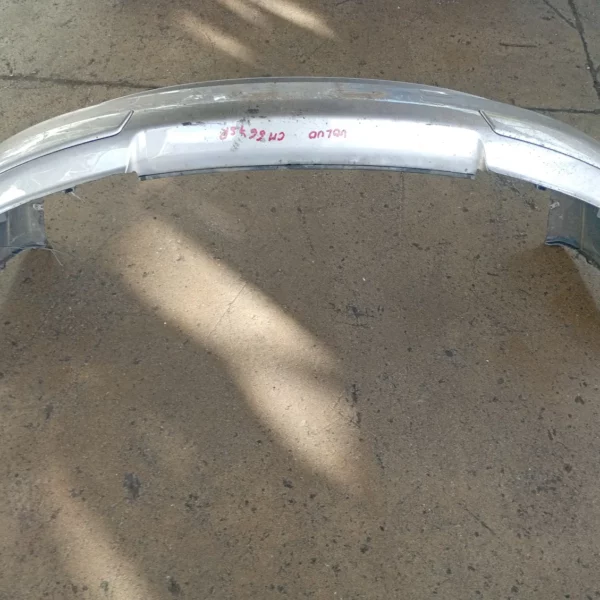 Paraurti anteriore Volvo V40 (2000 – 2004) 1.9 85 KW diesel 30899736 D4192T3