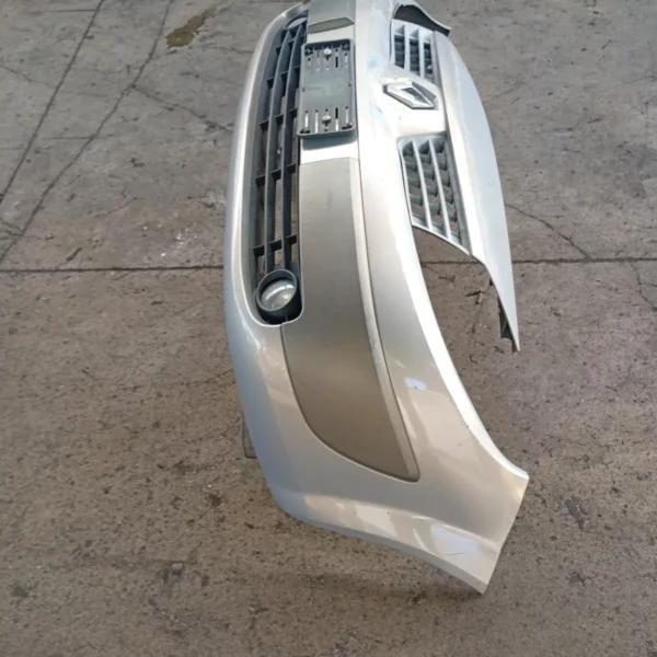 Paraurti anteriore Renault Scenic 2a Serie (2003 – 2009) 1.6 82 KW benzina 7701477299 K4M T7